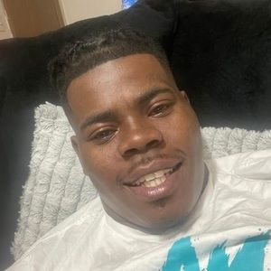 Meet your Posher, Derrick